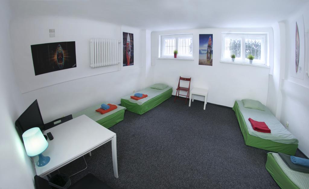Wierzbno Hostel Warsaw Luaran gambar
