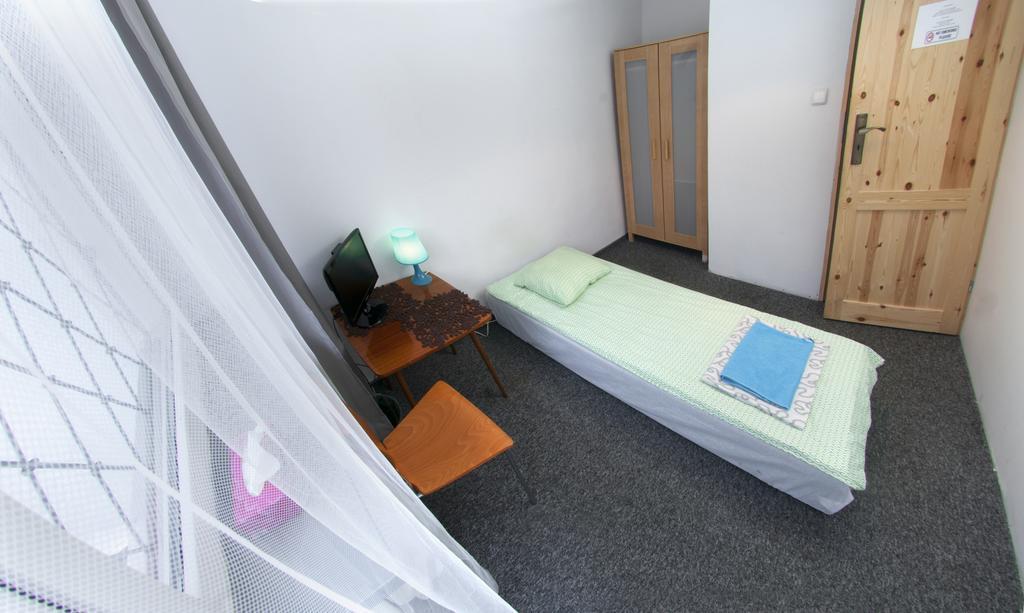 Wierzbno Hostel Warsaw Luaran gambar
