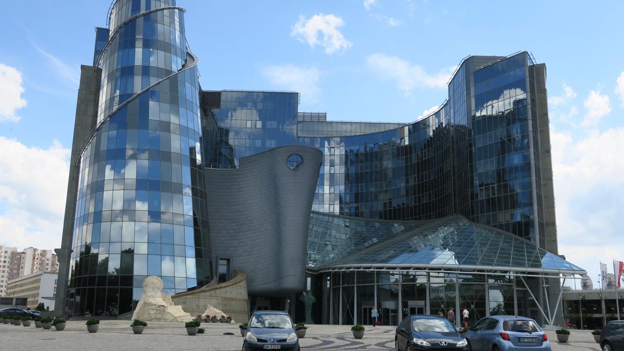 Wierzbno Hostel Warsaw Luaran gambar