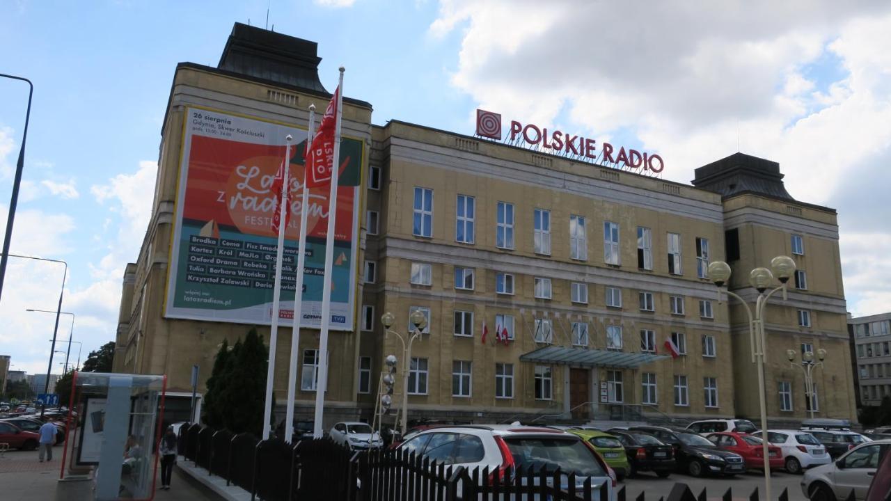 Wierzbno Hostel Warsaw Luaran gambar